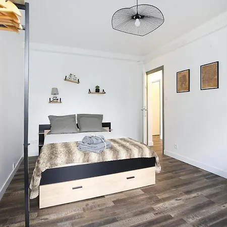 Coeur De Briquettes Apartment *
