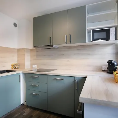 Coeur De Briquettes Apartment